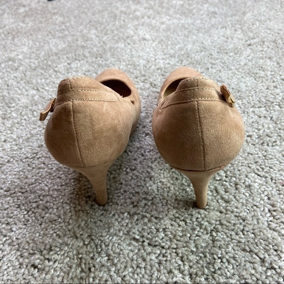 JustFab Marlena Tan Faux Suede Round Toe Cutout Stiletto Pumps Womens 7.5 - Picture 4 of 8